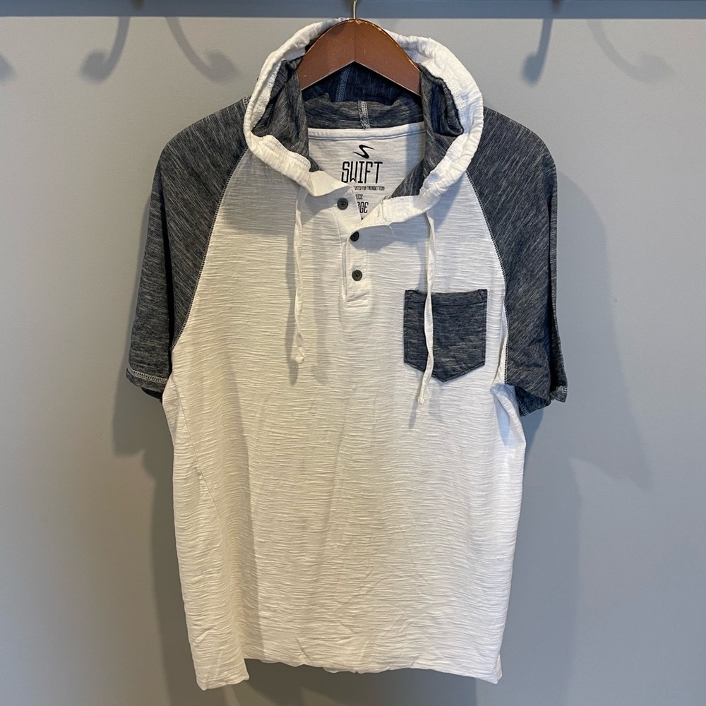 Men’s Swift Hooded Henley EUC